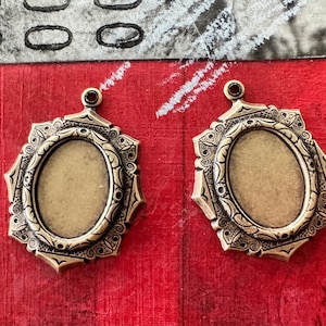 Par gotiska mässingsramar för gör-det-själv-skapelser - 18 x 13 mm, mässingsox
