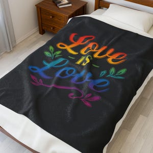 Love Is Love Regenbogen Pride Velvet Plüschdecke