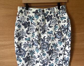 Vtg Express French country floral denim skirt.