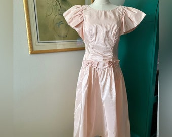 1980s Rosa Kleid aus den 80ern