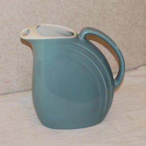Vintage Hall Pottery McCormick Nora Tea Pitcher – Periwinkle Blue