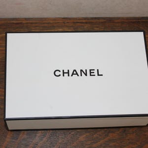 Vintage CHANEL Empty Gift Box – White with Black Trim – Approx. 9 x 6 x 3