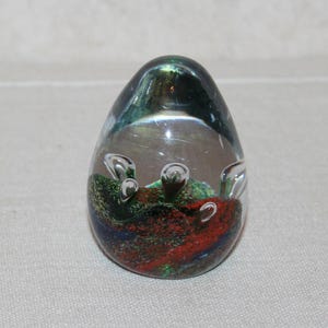 Vintage Art Glass Hand Blown Controlled Bubble Egg Paperweight