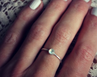 Månstensring, sterlingsilverring, stapelring, repring, midi-ring, stapelbar ring