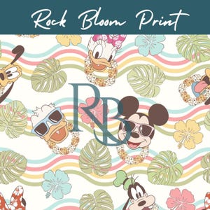 Op de afbeelding: Een herhalend patroon met stripfiguren zoals Mickey Mouse, Donald Duck en Daisy Duck met zonnebrillen en bloemenkransen. Het ontwerp bevat tropische bloemen en bladeren, met de tekst "Rock Bloom Print" bovenaan.
