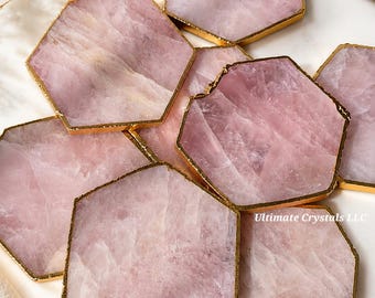 Juego de posavasos hexagonales de cuarzo rosa: posavasos de piedra rosa con borde chapado en oro.