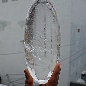 228 mm Himalayakvartskristall Lingam, naturlig klar katedralkvarts Shiva, stor samlardisplaymineral