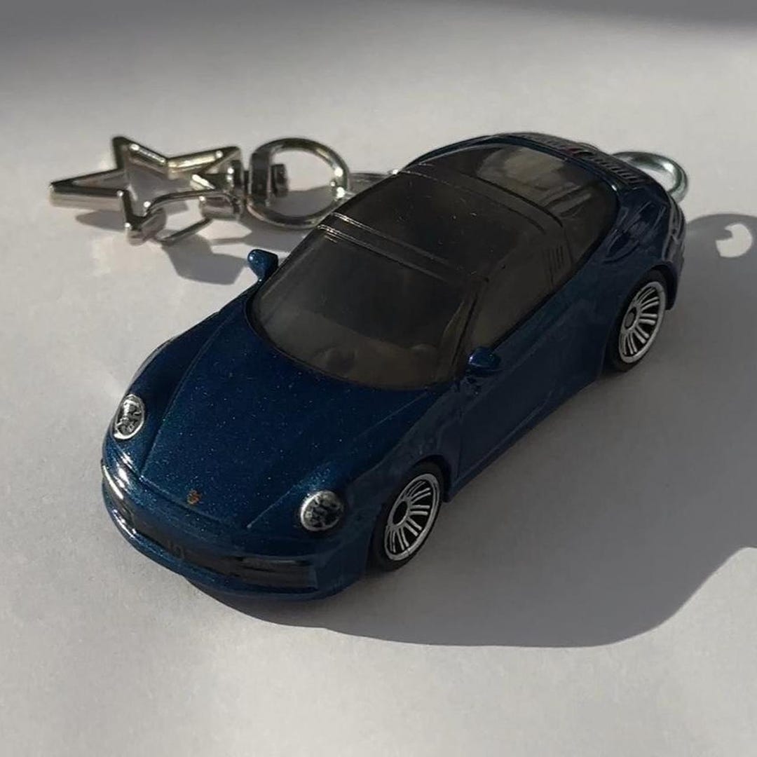 Porsche 911 Car Keychain - Etsy