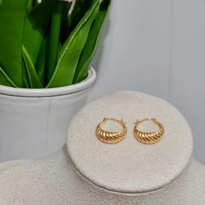 Saudi Gold - Etsy