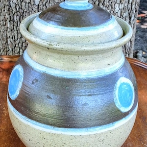 Vintage 1981 R. Bachman Signed Studio Art Pottery Stoneware Lidded Jar/Bean Pot/Crock