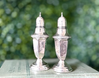 Salero y pimentero antiguos de plata esterlina - Productos de plata Arrowsmith