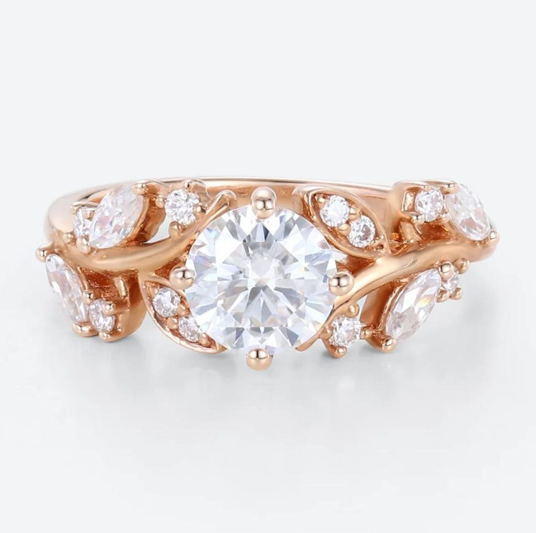 1ct Colorless VS+ Round Cut Lab Grown Diamond Blooming Vine 4-prong ...
