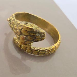 Handgjord mässingsormring justerbar | Ormring med uttalande | Unisex bohemiska djursmycken | Gotisk present till kvinnor och män