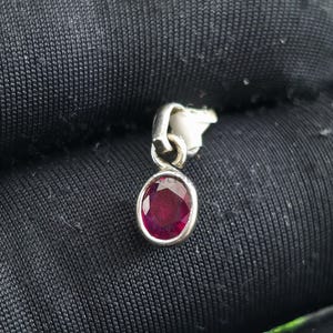 Natural Ruby Gemstone Oval Pendant In 925 Sterling Silver Chain Necklace
