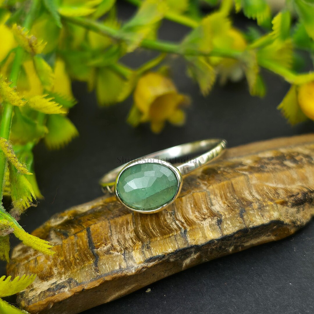 Genuine Emerald Gemstone Ring 925 Sterling Silver Handmade Jewelry ...