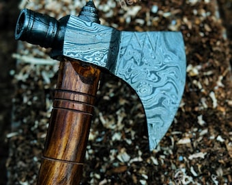 Ascia Tomahawk in acciaio di Damasco fatta a mano - Manico in palissandro / Ascia SK personalizzata / Regalo per bushcraft, campeggio e collezionisti