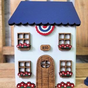 Americana Cottage for Tier Tray, Small Decorative House, Memorial Day Home Decor, Patriotic Fouth 4th of July, Summer Tier Tray House only