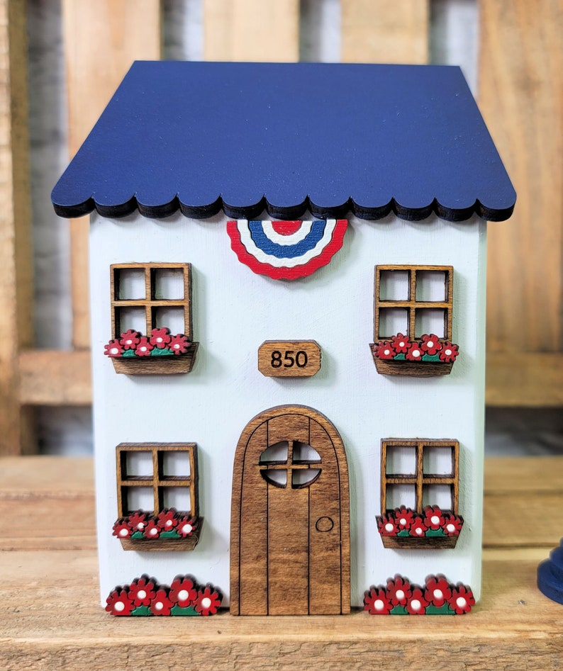 Americana Cottage for Tier Tray, Small Decorative House, Memorial Day Home Decor, Patriotic Fouth 4th of July, Summer Tier Tray House only