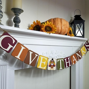 Give Thanks Thanksgiving Banner with Cute Turkey, Fireplace Mantle Garland for Thanksgiving