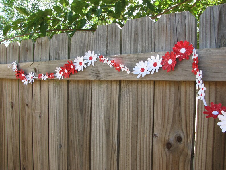 Valentines Wedding Custom Paper Flowers Christmas Wedding Daisy Chain Wedding Flowers Red And White Paper Flower Garland Tea Party