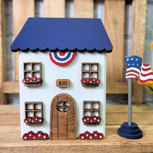 Americana Cottage for Tier Tray, Small Decorative House, Memorial Day Home Decor, Patriotic Fouth 4th of July, Summer Tier Tray House and Flag