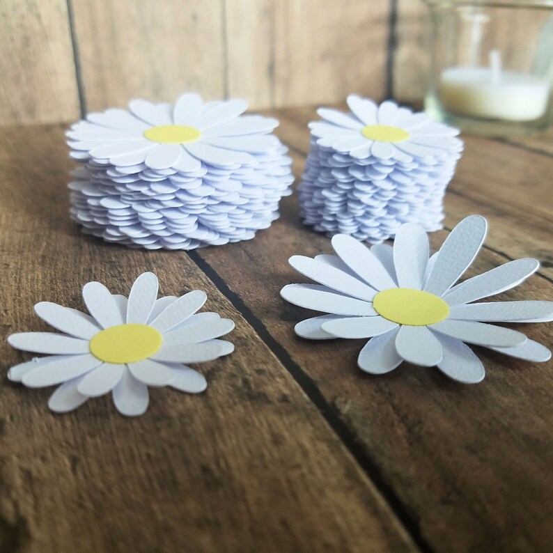 30 Daisy Confetti Table Scatter Wedding Flower Confetti Etsy
