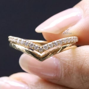 14K Yellow Gold Moissanite Round Lab Diamond Chevron Ring Curved Wedding Band V Shape Stacking Ring Minimalist Ring Anniversary Gift Her