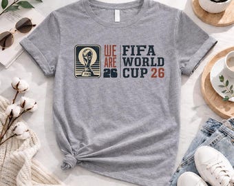 Wir sind Fifa WM 26 Shirt, Fußball-Fan-Grafik-T-Shirt, Fußball-Liebhaber-T-Shirt, Fifa 2026-Fanbekleidung, Retro-Fußball-WM-T-Shirt