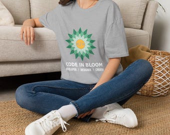 Code in Bloom Entwickler-Designer-Ersteller-T-Shirt