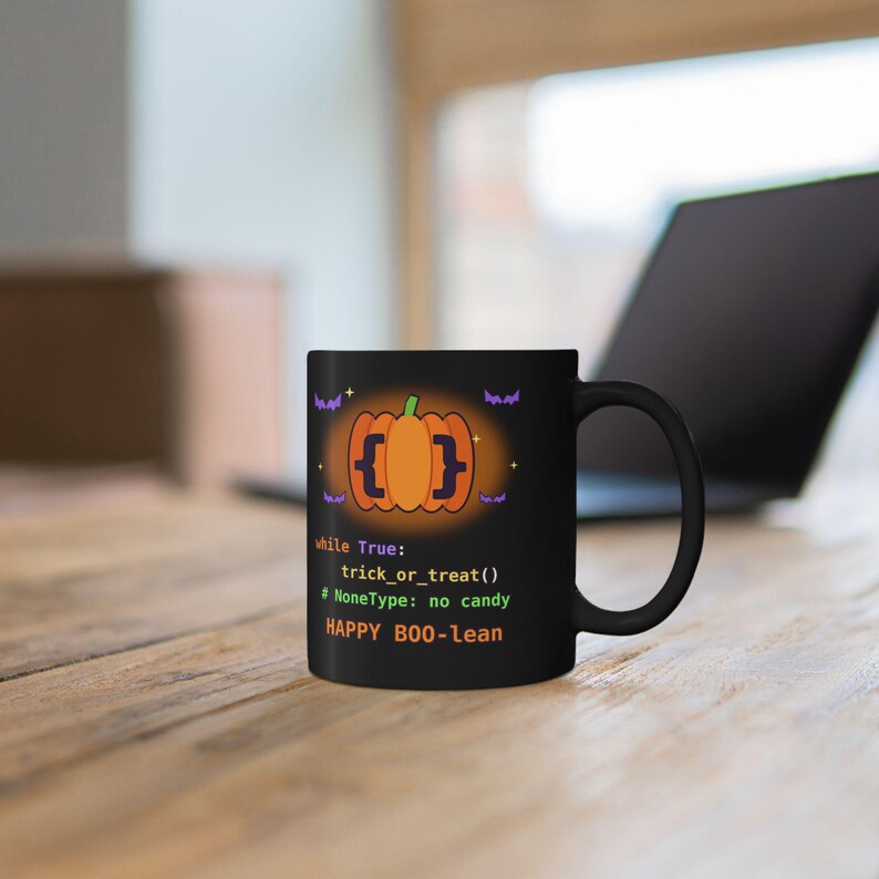 Taza de Halloween para programadores / Taza de café divertida con temática de programación en Python / Regalo de Halloween para desarrolladores "Happy BOO-lean" / Taza para ingenieros de software geek imagen 6