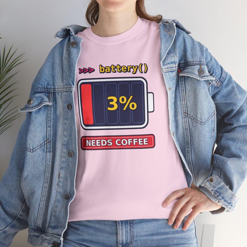 Grappig T-shirt voor Python-programmeurs, T-shirt met de tekst "Needs Coffee Battery" (Koffie nodig, batterij leeg) of cadeau voor ontwikkelaars, T-shirt met programmeurshumor of "Leeg batterij" (programmeur) afbeelding 3