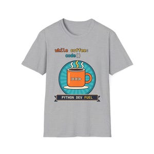 While Coffee Code Python Developer T-Shirt, Funny Programmer Coffee Lover Shirt, Software Engineer Coding Gift, Tech Nerd Geek Tee, afbeelding 6