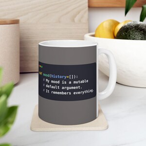 Taza para desarrolladores de Python, taza de café divertida para programadores de Python, regalo para desarrolladores sénior, humor sobre programación, regalo para ingenieros de software, cerámica de 325 ml y 444 ml. imagen 8