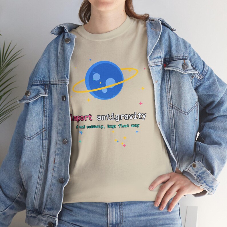 Camiseta de Python con temática antigravedad, camiseta con huevo de Pascua de Python, camiseta para programadores espaciales, regalo divertido para programadores, humor para desarrolladores. imagen 3