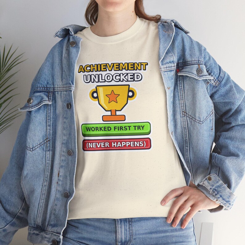 Camiseta "Conquista Desbloqueada" para Programador Python, Camiseta "Funcionou na Primeira Tentativa", Presente Divertido para Desenvolvedores, Humor de Programador, Gamer/Programador imagem 11