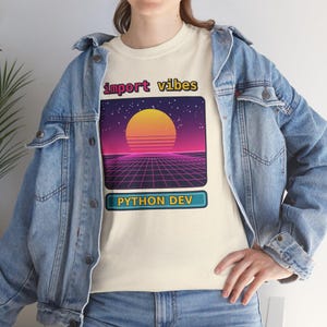 Python-programmerare retro synthwave-t-shirt, importerade vibbar, 80-talsutvecklare, kodare-t-shirt, python-utvecklare-gåva
