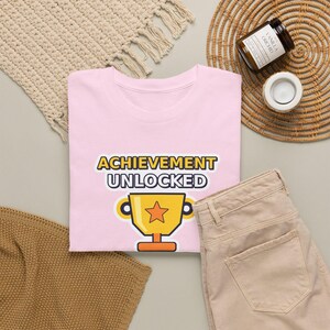 Camiseta "Conquista Desbloqueada" para Programador Python, Camiseta "Funcionou na Primeira Tentativa", Presente Divertido para Desenvolvedores, Humor de Programador, Gamer/Programador imagem 12