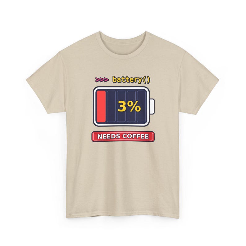Grappig T-shirt voor Python-programmeurs, T-shirt met de tekst "Needs Coffee Battery" (Koffie nodig, batterij leeg) of cadeau voor ontwikkelaars, T-shirt met programmeurshumor of "Leeg batterij" (programmeur) afbeelding 2