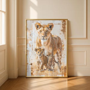 Puede incluir: Una obra de arte enmarcada que representa una leona y su cachorro. La pintura tiene un fondo texturizado y abstracto con tonos cálidos de marrón y beige. La leona y su cachorro están representados en tonos marrones y dorados, con pelaje detallado y ojos expresivos.
