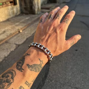 Vintage Motorcycle Chain Link Bracelet - Stainless Steel Non-Tarnish Waterproof - Cycling Enthusiast Gift Biker Accessory