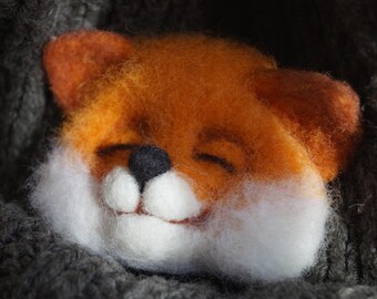 Needle Felted Fox Brooch - Handmade Wool Ginger Fox Pin - Cute Woodland Animal Jewelry - Forest Friend Gift - Realistic Fox
