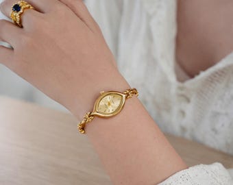 Vintage Gold Tone Bracelet Watch | Floral Design Dainty Wristwatch | Old Money Aesthetic Timepiece | Elegant Jewelry Watch for Women