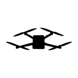 Può includere: Una silhouette nera di un drone su sfondo bianco. Il drone ha quattro eliche e un corpo centrale quadrato. Le eliche sono angolate, suggerendo il volo.