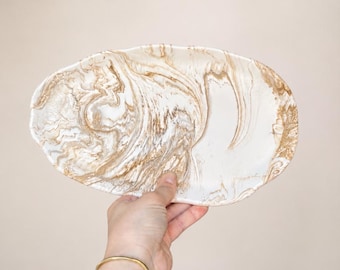 Handgemaakte gemarmerde snuisterijschaal – Unieke Coade-sieradenonderzetter - Scandi Home Decor