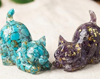 Crystal Cat Figurine, Turquoise & Amethyst Animal Statue, Healing Crystal Decor, Gemstone Kitten Carving, Spiritual Gift for Cat Lovers