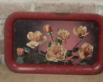 Vintage Shabby Chic Bandeja para servir Rusty Red Metal con rosas