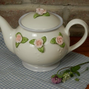 A Teleflora Gift Teapot, White Porcelain Teapot with Applied Pink Roses and Leaves, Tea Pot for Flower Bouquet, Tea Party, Bridal Table Deco