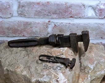 Vintage Pipe Wrench / Antique Tool / Vintage Mechanic Tool / Rusty Old Tools / Farm Tool / Man Cave Garage / Large Wrench Only