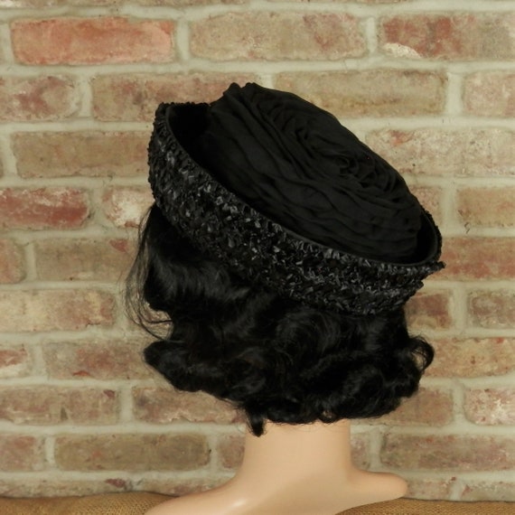 Vintage 60's Black Faux Raffia Straw Boater Hat w… - image 3