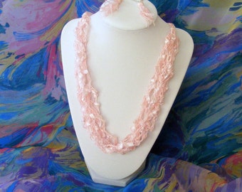 Lady in Pink Ladder Yarn Necklace